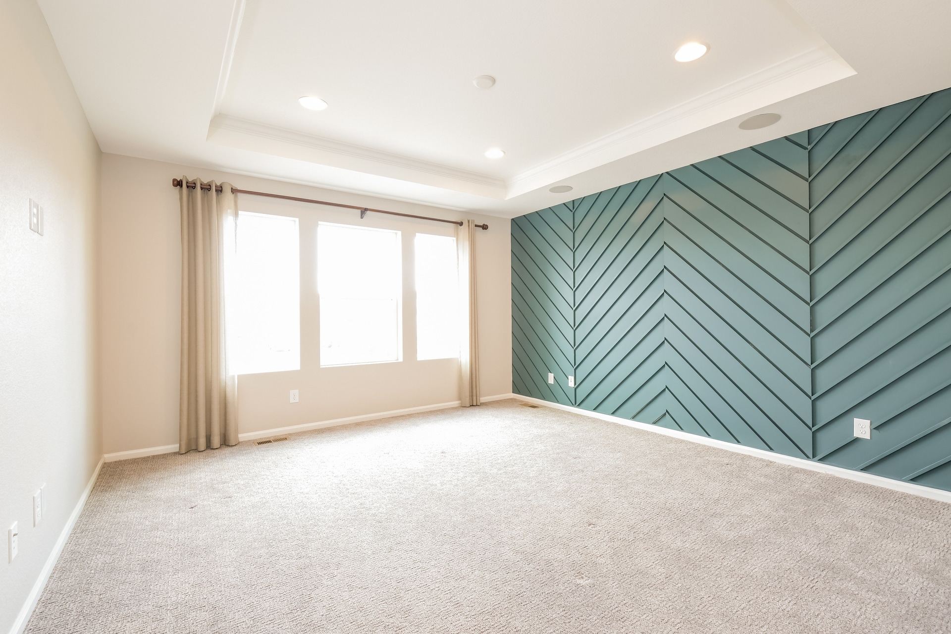 Building Photo - 6457 N Ceylon St