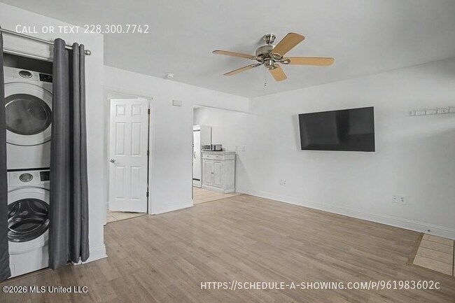 Building Photo - 1664 Beach Blvd