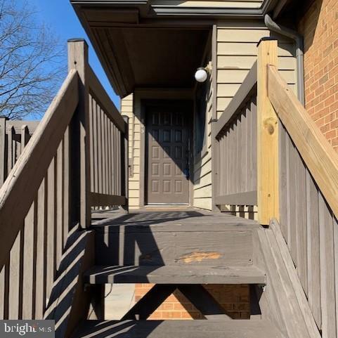 Building Photo - 805 Augusta Cir