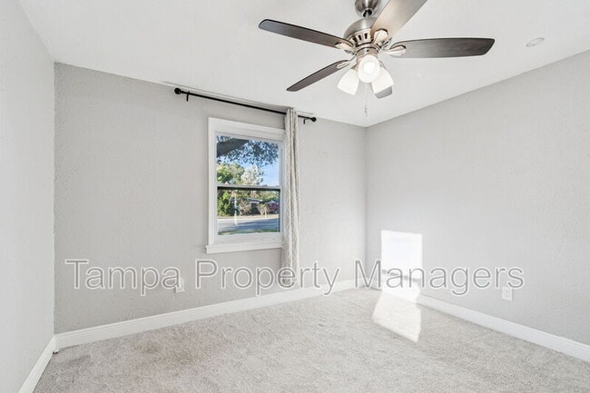 Building Photo - 5408 5th Ave N