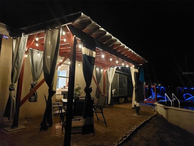 Building Photo - 307 S Oakland Ave