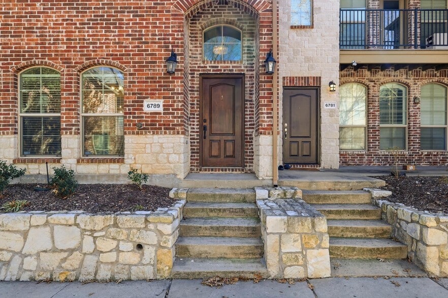 Building Photo - 6789 Cortona Ln