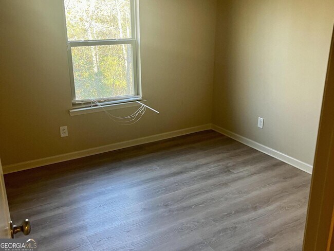 Building Photo - 3702 Brockenhurst Dr