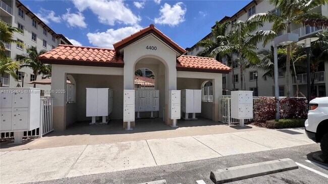 Building Photo - 4670 NW 79th Ave
