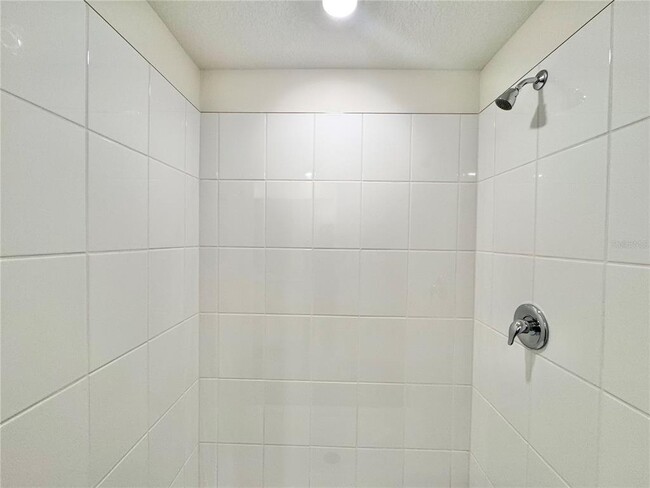 Building Photo - 36015 Sunflower Hl Dr