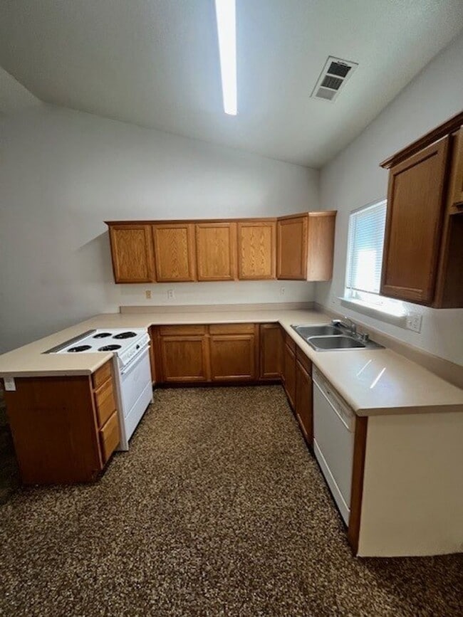 Building Photo - 3001 - 3007 S. Sallee Ct.