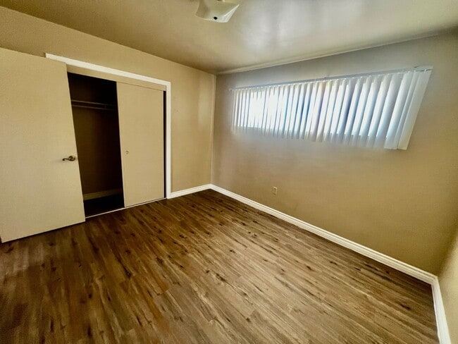 Building Photo - 6370-6370 Tamarisk Ave
