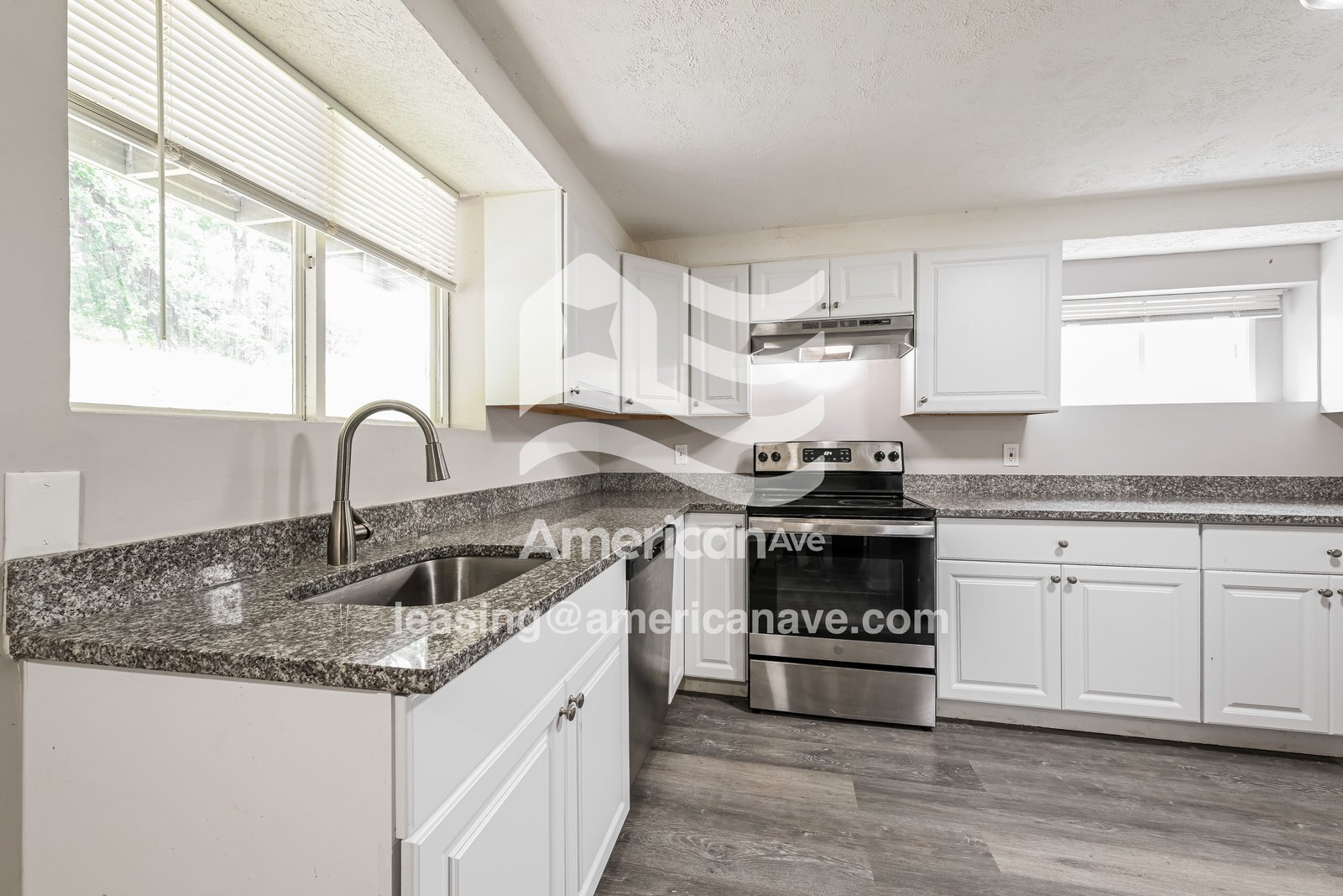 Building Photo - 1346 Beverly Rd