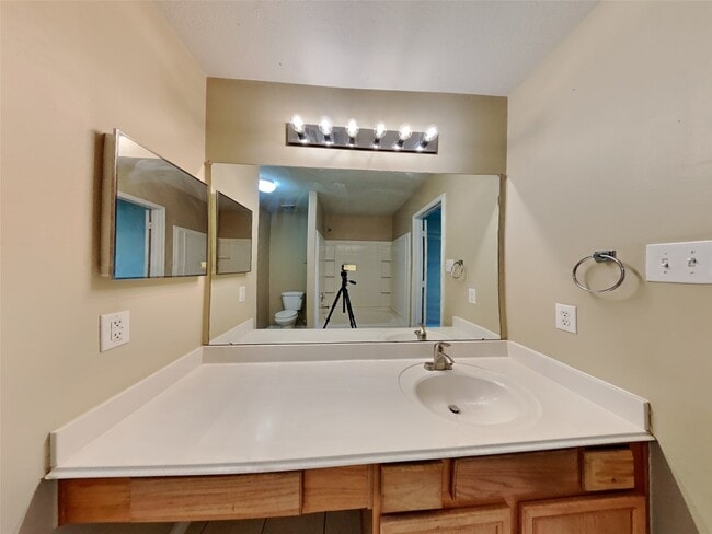 Building Photo - 8030 Echinacea Dr