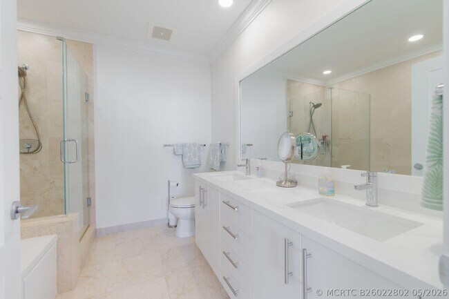 Building Photo - 550 Okeechobee Blvd