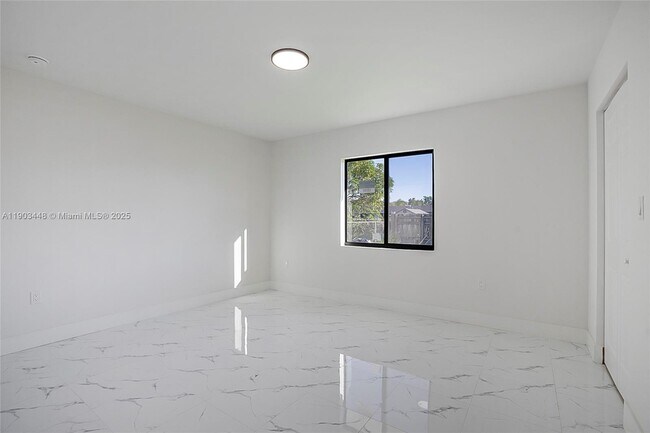 Building Photo - 10362 SW 180th St