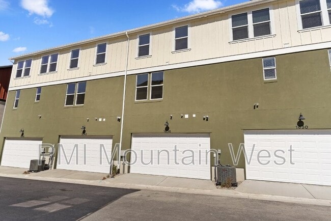 Building Photo - 1836 Red Twilight Ln