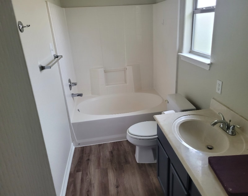 Building Photo - 711 Jorgette Dr