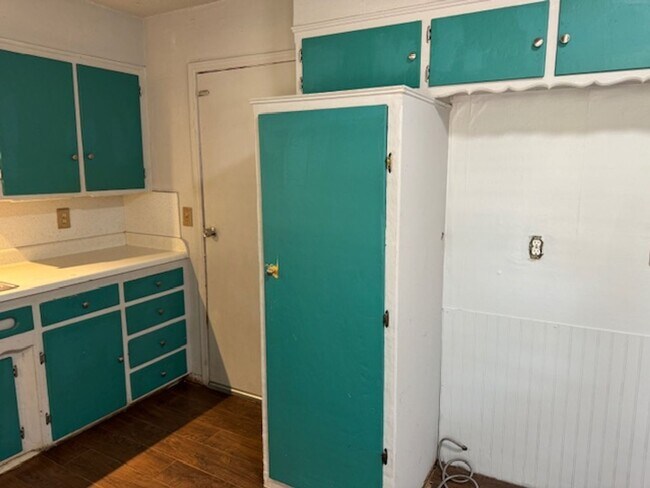 Building Photo - 3 bed 1.5 baths in Bethany!