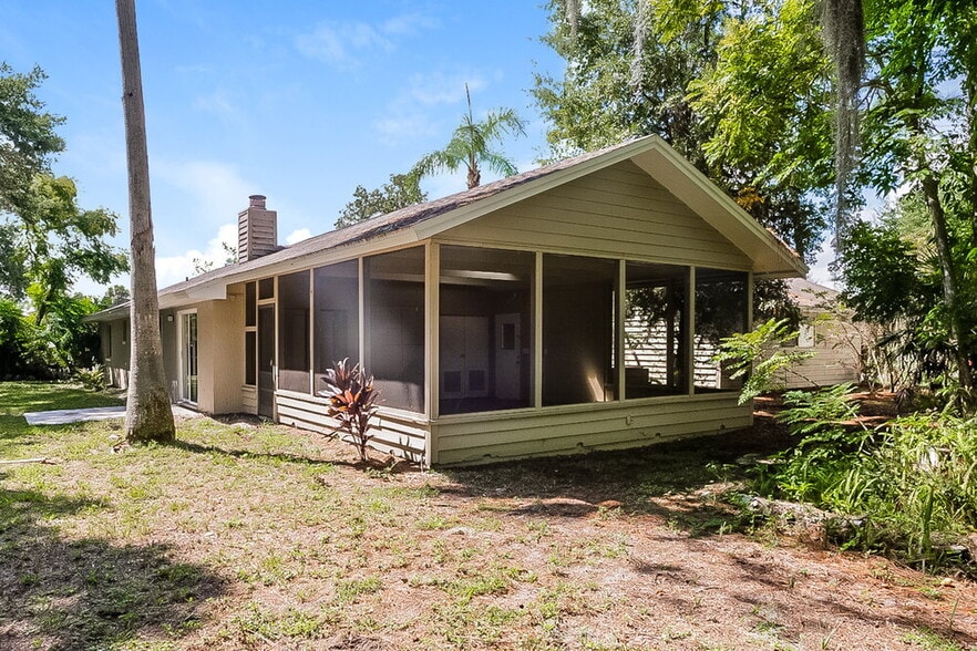 Building Photo - 1637 E Sandpiper Trail