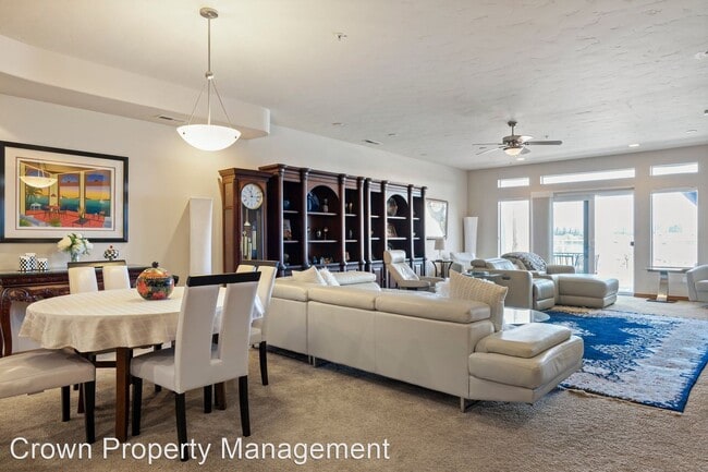 Building Photo - 3 br, 2.5 bath House - 386 Columbia Point ...