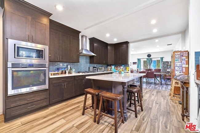 Building Photo - 162 S Ardmore Ave