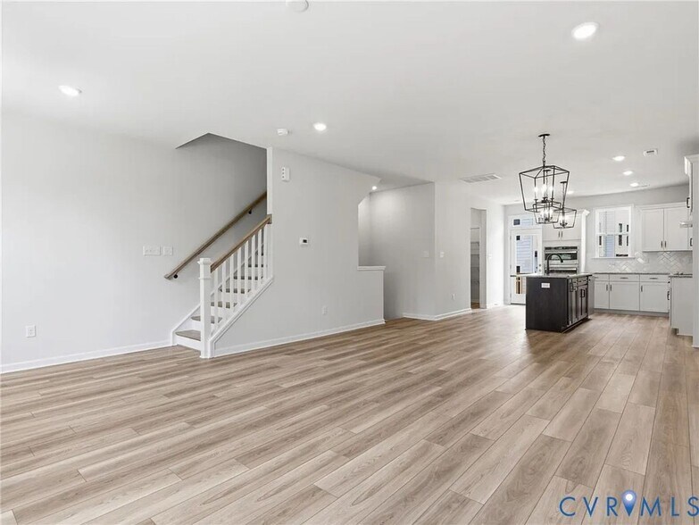 Building Photo - 13813 Riverlight Dr