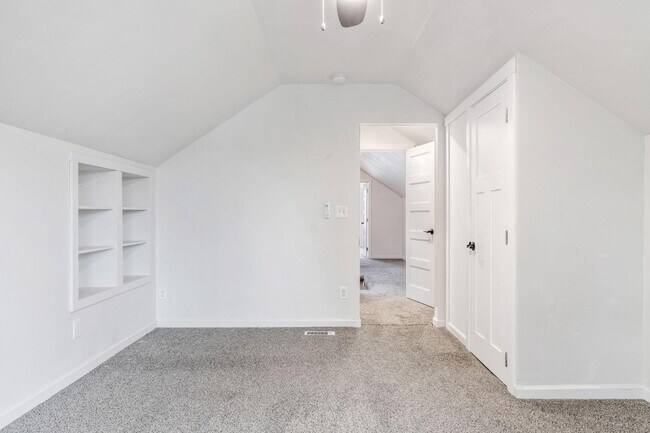 Building Photo - 1707 S Hervey St