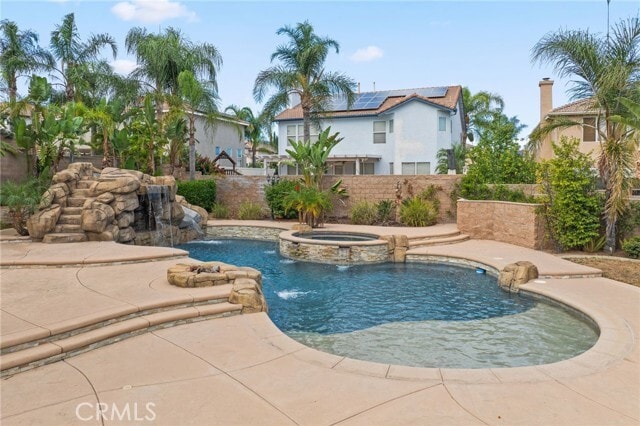 Building Photo - 928 Trovita Dr