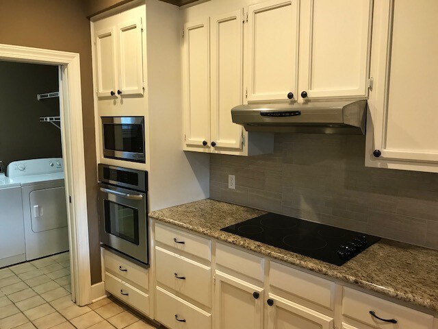 Building Photo - White Oak Common 3BR 2 1/2BA
