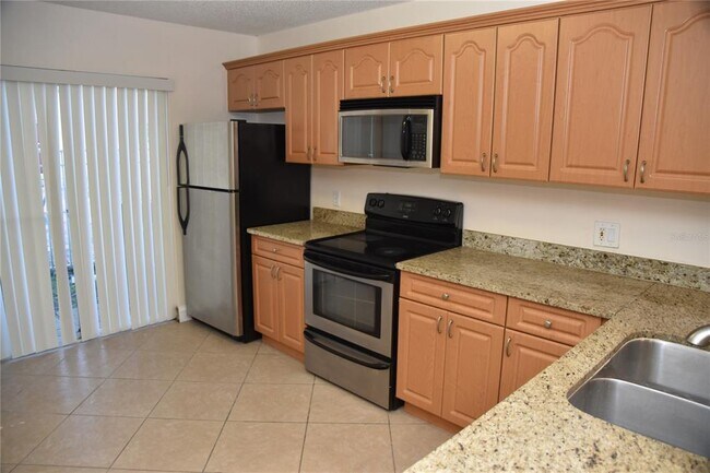 Building Photo - 3651 N Goldenrod Rd