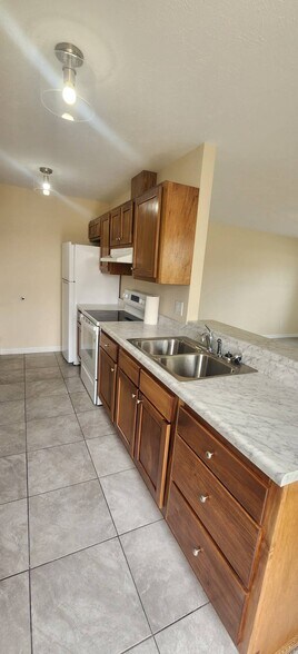 Building Photo - 3934 Evergreen Dr