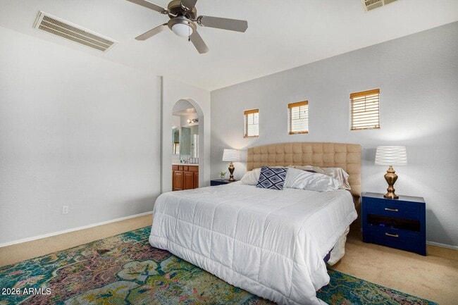 Building Photo - 939 E Sourwood Dr