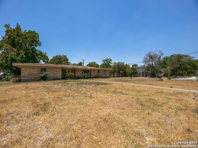 Building Photo - 600 Antler Dr