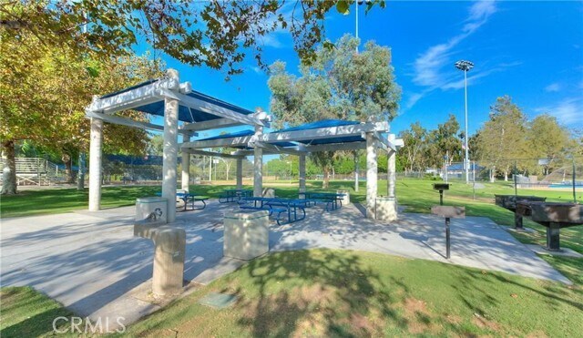 Building Photo - 23401 La Crescenta