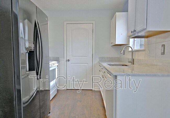 Building Photo - 350 Cobbler Dr