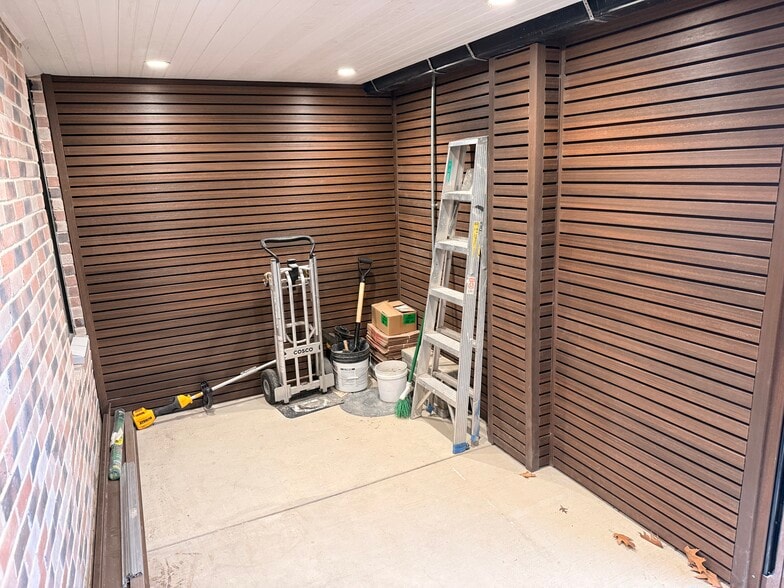 Building Photo - 2122 2nd St NW