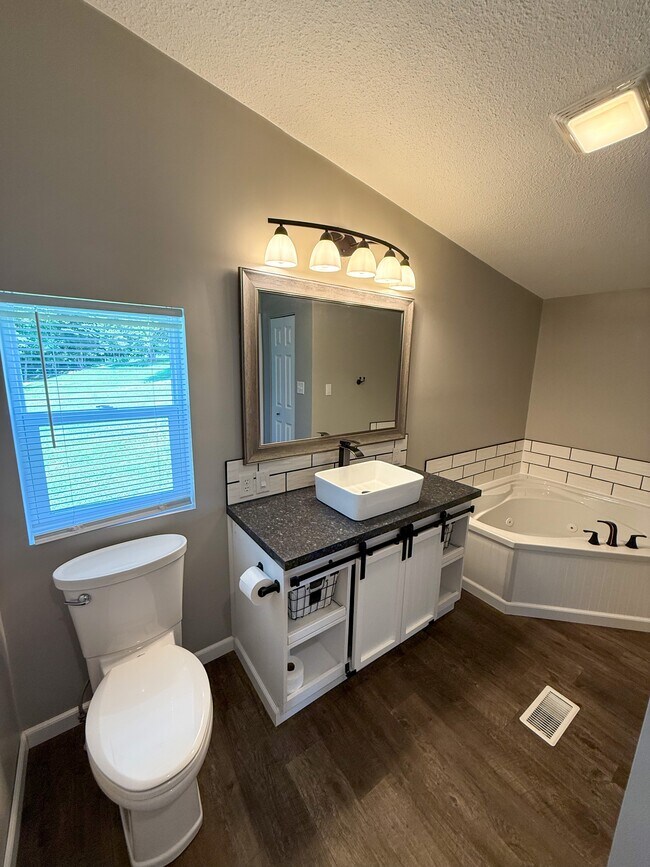Building Photo - 5693 US-40