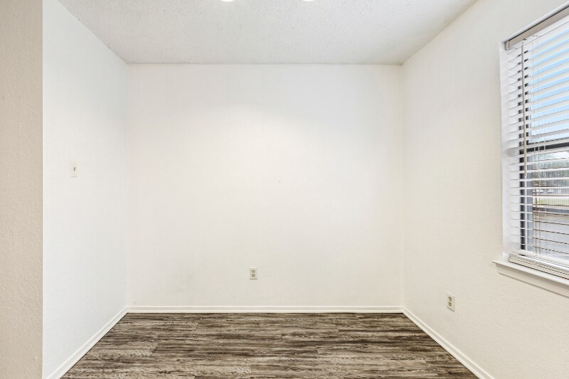 Building Photo - 1226 Baylor Ave