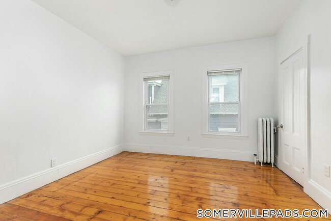 Building Photo - 103 Summer St