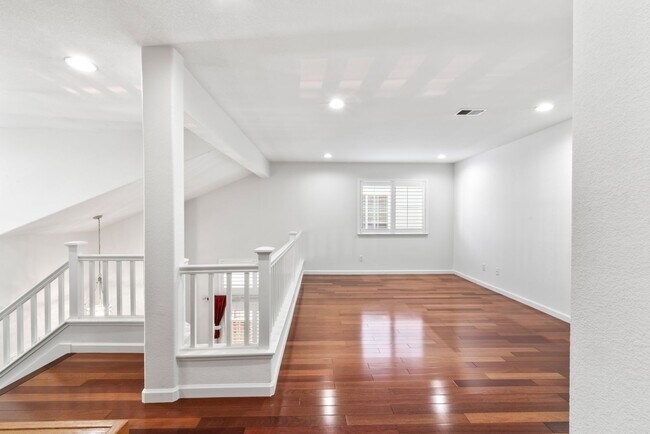 Building Photo - Your Next Home Is Ready!