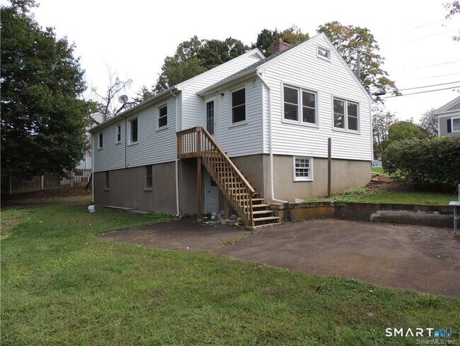 Building Photo - 87 Hotchkiss Grove Rd