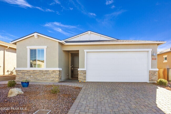 Building Photo - 1385 Warbler Wy