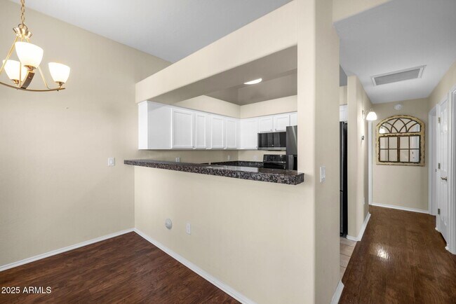 Building Photo - 16354 E Palisades Blvd