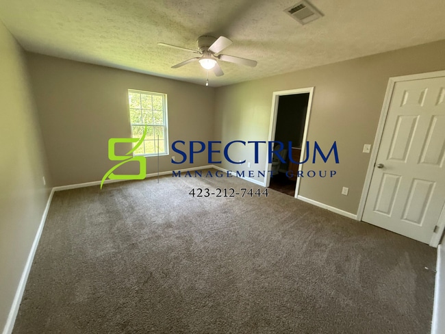 Building Photo - 3 bedroom 2 bath located in White Pine, TN