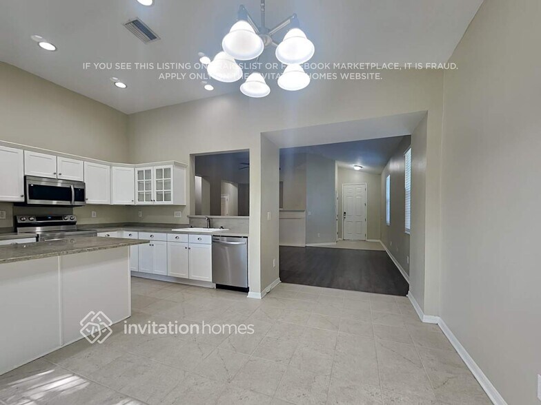 Building Photo - 7118 Bridgeview Dr