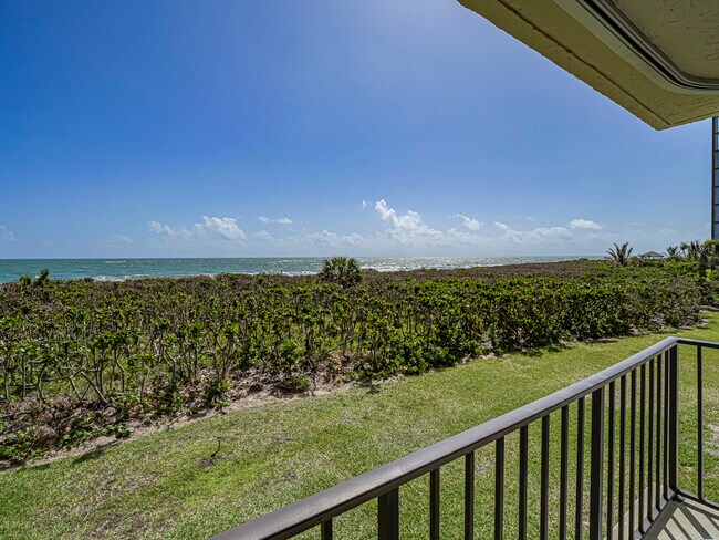 Building Photo - 4200 N Hwy A1A