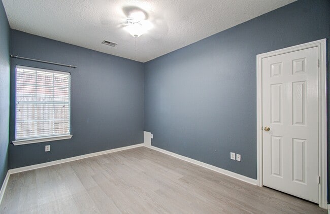 Building Photo - 3631 Sunset Meadows Dr