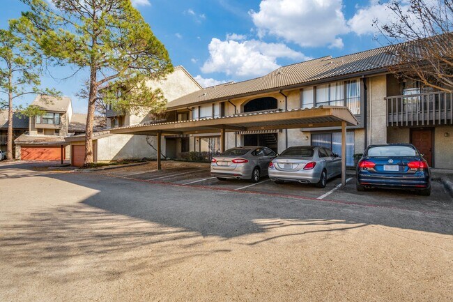 Building Photo - RARE GEM / 1-Bed in Quail Run Community