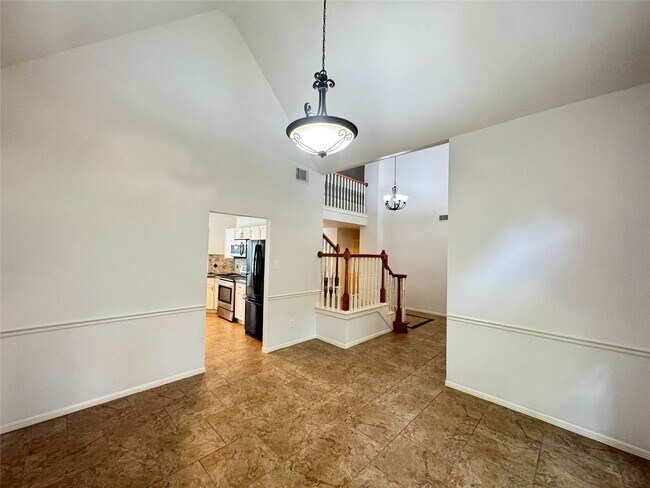 Building Photo - 210 Rolling Plains Dr