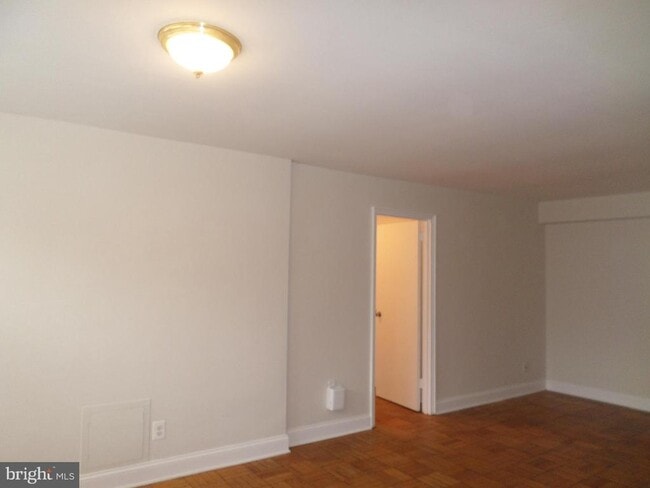 Building Photo - 2500 Q St NW