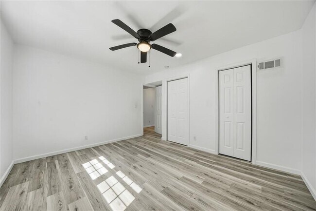 Building Photo - 3920 Wedgefield Cir