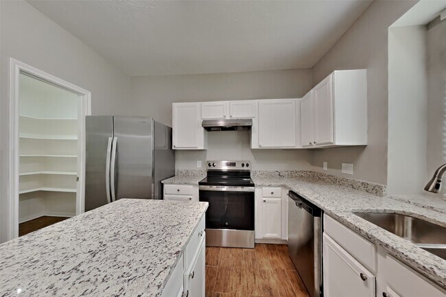 Building Photo - 3718 Lauderwood Ln