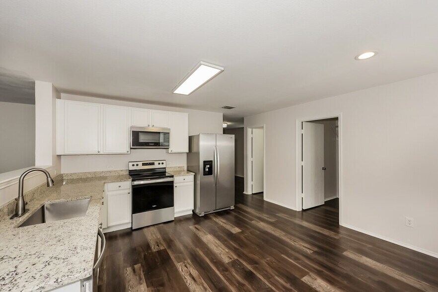 Building Photo - 1205 Saltgrass Dr