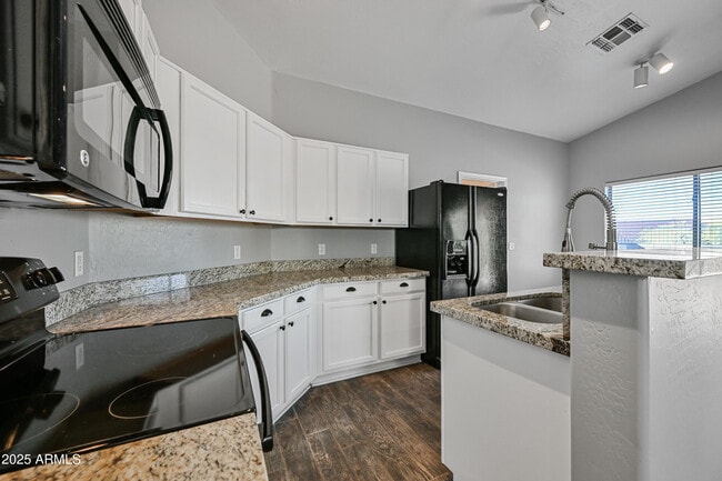 Building Photo - 22830 N 24th St